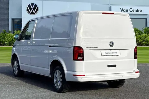 DE74VPL Volkswagen Transporter 2.0 TDI 110 Highline Van Thumbnail #3
