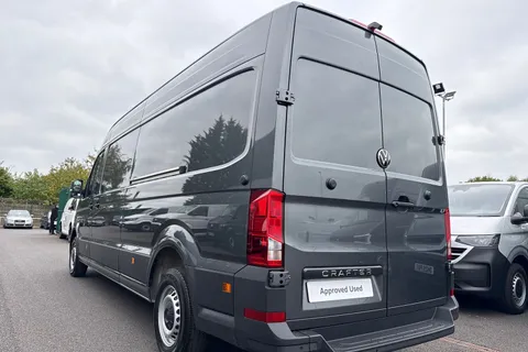 DF75TYY Volkswagen Crafter CR35 Panel van Commerce Plus LWB 177 PS 2.0 TDI Auto 8sp-MY25/LED's/Camera Thumbnail #8