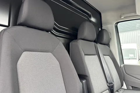 DF75TYY Volkswagen Crafter CR35 Panel van Commerce Plus LWB 177 PS 2.0 TDI Auto 8sp-MY25/LED's/Camera Thumbnail #24
