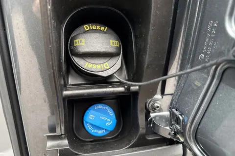 DF75TYY Volkswagen Crafter CR35 Panel van Commerce Plus LWB 177 PS 2.0 TDI Auto 8sp-MY25/LED's/Camera Thumbnail #25