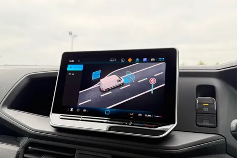 DF75TYY Volkswagen Crafter CR35 Panel van Commerce Plus LWB 177 PS 2.0 TDI Auto 8sp-MY25/LED's/Camera Thumbnail #56