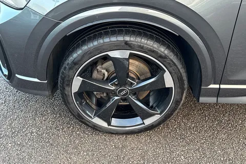 DE22OBV Audi Q2 Black Edition 35 TFSI  150 PS 6-speed Thumbnail #14