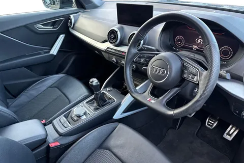 DE22OBV Audi Q2 Black Edition 35 TFSI  150 PS 6-speed Thumbnail #15