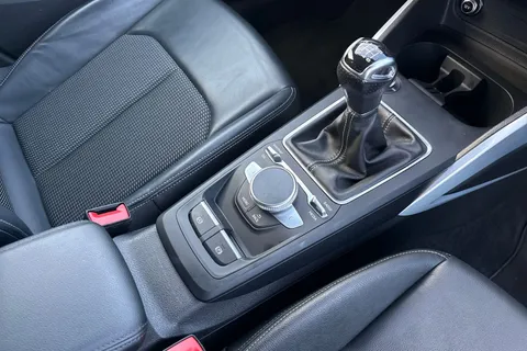 DE22OBV Audi Q2 Black Edition 35 TFSI  150 PS 6-speed Thumbnail #24