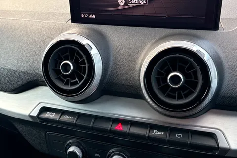 DE22OBV Audi Q2 Black Edition 35 TFSI  150 PS 6-speed Thumbnail #44