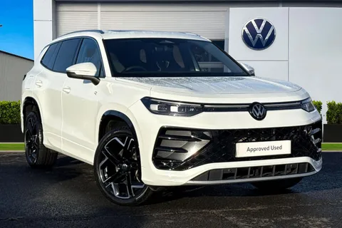 1 of 43 for Volkswagen Tayron 1.5 TSI eHybrid R-Line 5dr DSG **INFO PK, COMFORT PK, PAN ROOF, IQ LIGHTS**