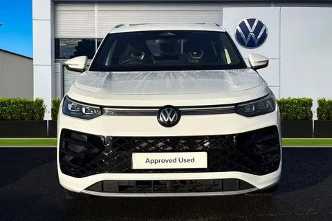 6 of 43 for Volkswagen Tayron 1.5 TSI eHybrid R-Line 5dr DSG **INFO PK, COMFORT PK, PAN ROOF, IQ LIGHTS**