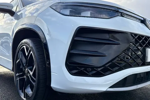 9 of 43 for Volkswagen Tayron 1.5 TSI eHybrid R-Line 5dr DSG **INFO PK, COMFORT PK, PAN ROOF, IQ LIGHTS**