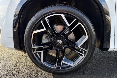 12 of 43 for Volkswagen Tayron 1.5 TSI eHybrid R-Line 5dr DSG **INFO PK, COMFORT PK, PAN ROOF, IQ LIGHTS**