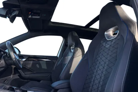 16 of 43 for Volkswagen Tayron 1.5 TSI eHybrid R-Line 5dr DSG **INFO PK, COMFORT PK, PAN ROOF, IQ LIGHTS**