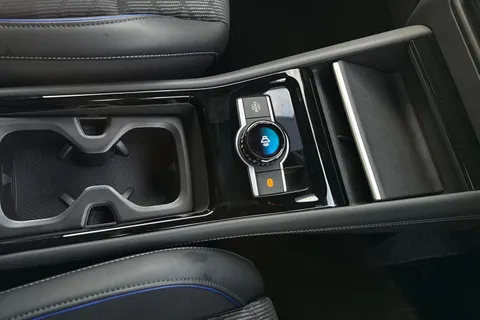 23 of 43 for Volkswagen Tayron 1.5 TSI eHybrid R-Line 5dr DSG **INFO PK, COMFORT PK, PAN ROOF, IQ LIGHTS**