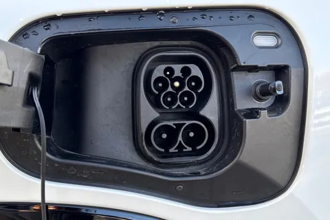 27 of 43 for Volkswagen Tayron 1.5 TSI eHybrid R-Line 5dr DSG **INFO PK, COMFORT PK, PAN ROOF, IQ LIGHTS**