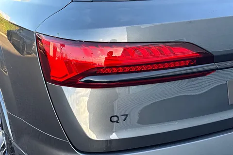  Audi Q7 3.0 TDI V6 50 Black Edition Tiptronic quattro Euro 6 (s/s) 5dr Thumbnail #7