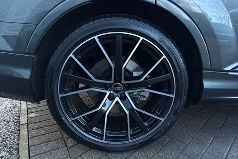  Audi Q7 3.0 TDI V6 50 Black Edition Tiptronic quattro Euro 6 (s/s) 5dr Thumbnail #10