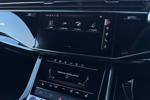  Audi Q7 3.0 TDI V6 50 Black Edition Tiptronic quattro Euro 6 (s/s) 5dr Thumbnail #42