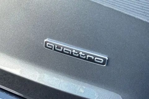  Audi Q7 3.0 TDI V6 50 Black Edition Tiptronic quattro Euro 6 (s/s) 5dr Thumbnail #47