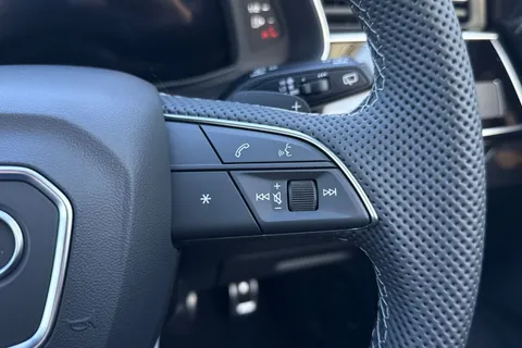  Audi Q7 3.0 TDI V6 50 Black Edition Tiptronic quattro Euro 6 (s/s) 5dr Thumbnail #55