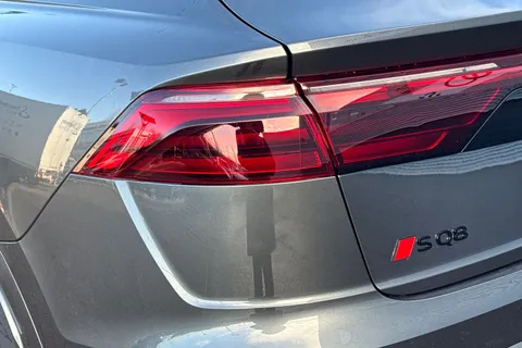  Audi SQ8 4.0 TFSI V8 Black Edition Tiptronic quattro Euro 6 (s/s) 5dr Thumbnail #7