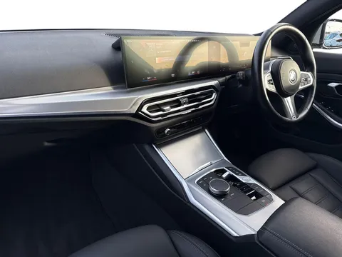 LP23FGC BMW 3 Series 2.0 330e 12kWh M Sport Touring Auto xDrive Euro 6 (s/s) 5dr Thumbnail #9