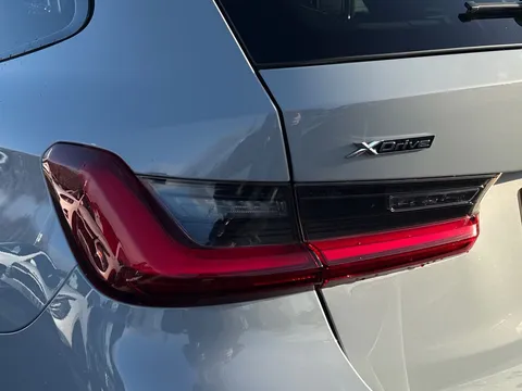 LP23FGC BMW 3 Series 2.0 330e 12kWh M Sport Touring Auto xDrive Euro 6 (s/s) 5dr Thumbnail #16