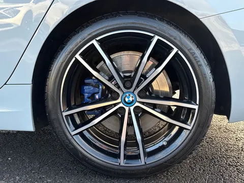 LP23FGC BMW 3 Series 2.0 330e 12kWh M Sport Touring Auto xDrive Euro 6 (s/s) 5dr Thumbnail #24