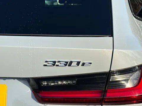 LP23FGC BMW 3 Series 2.0 330e 12kWh M Sport Touring Auto xDrive Euro 6 (s/s) 5dr Thumbnail #25