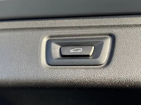 LP23FGC BMW 3 Series 2.0 330e 12kWh M Sport Touring Auto xDrive Euro 6 (s/s) 5dr Thumbnail #27