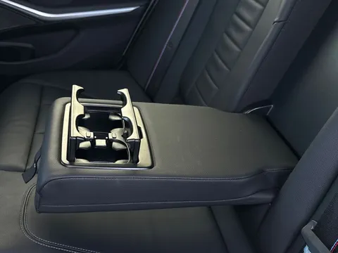 LP23FGC BMW 3 Series 2.0 330e 12kWh M Sport Touring Auto xDrive Euro 6 (s/s) 5dr Thumbnail #32