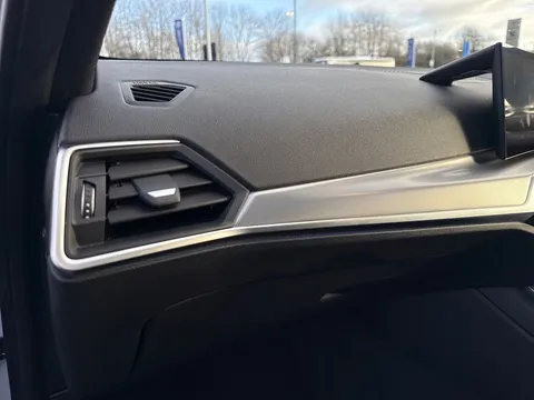 LP23FGC BMW 3 Series 2.0 330e 12kWh M Sport Touring Auto xDrive Euro 6 (s/s) 5dr Thumbnail #36