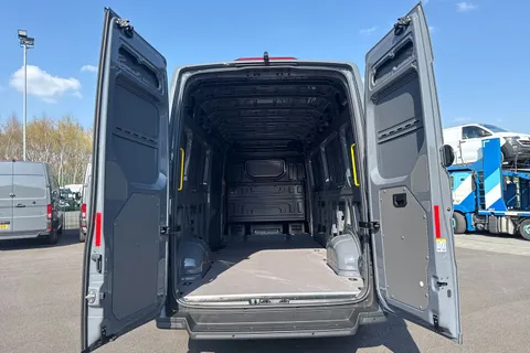 DC75AOG Volkswagen Crafter CR35 Panel van Commerce Plus LWB 177 PS 2.0 TDI 8sp Auto - MY25/LED's Thumbnail #6