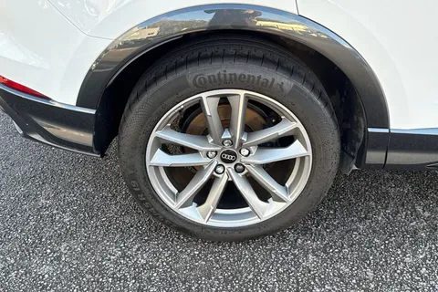 DG72BVF Audi Q3 Black Edition 35 TFSI 150 PS S tronic Thumbnail #11