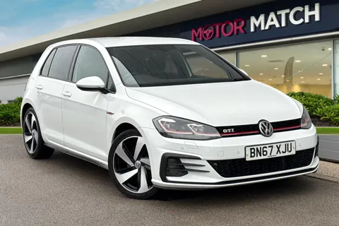 BN67XJU Volkswagen Golf 2.0 TSI BlueMotion Tech GTI Euro 6 (s/s) 5dr Thumbnail #2