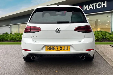 BN67XJU Volkswagen Golf 2.0 TSI BlueMotion Tech GTI Euro 6 (s/s) 5dr Thumbnail #5