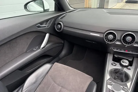 KJ66CCF Audi TT 1.8 TFSI Sport Roadster Euro 6 (s/s) 2dr Thumbnail #21