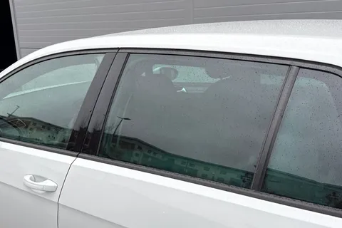 BN67XJU Volkswagen Golf 2.0 TSI BlueMotion Tech GTI Euro 6 (s/s) 5dr Thumbnail #36