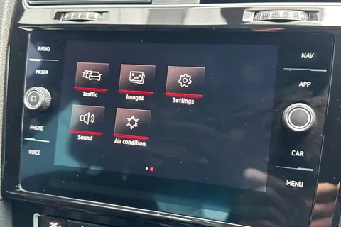 BN67XJU Volkswagen Golf 2.0 TSI BlueMotion Tech GTI Euro 6 (s/s) 5dr Thumbnail #54