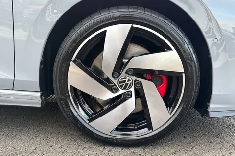 KN75FZK Volkswagen Golf 2.0 TSI 265 GTI 5dr DSG **UNDER 40K LIST PRICE** Thumbnail #12