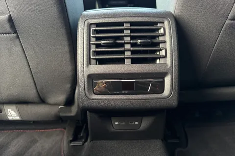 KN75FZK Volkswagen Golf 2.0 TSI 265 GTI 5dr DSG **UNDER 40K LIST PRICE** Thumbnail #31