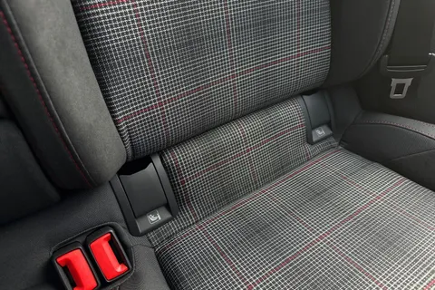 KN75FZK Volkswagen Golf 2.0 TSI 265 GTI 5dr DSG **UNDER 40K LIST PRICE** Thumbnail #32