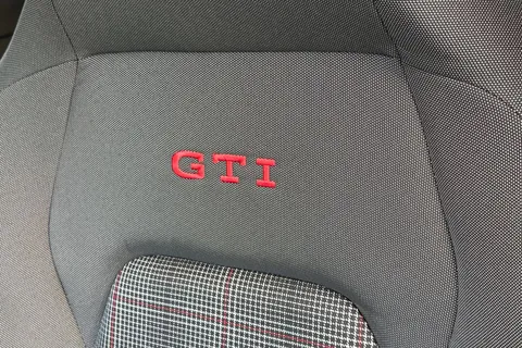 KN75FZK Volkswagen Golf 2.0 TSI 265 GTI 5dr DSG **UNDER 40K LIST PRICE** Thumbnail #34