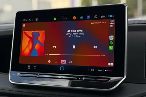 BK75YDA Volkswagen Crafter 2.0 TDI 163PS HDE Commerce Plus Low Roof Van Auto + Tow Pack Thumbnail #59