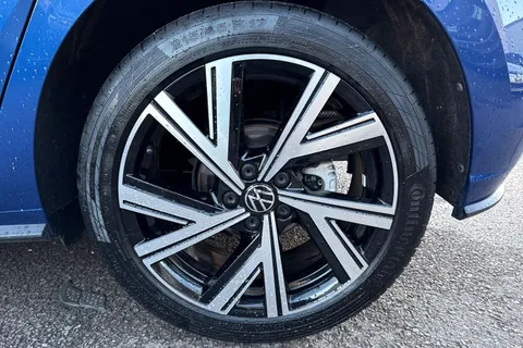 KM74JDK Volkswagen Polo 1.0 TSI 115 Black Edition 5dr DSG⭐Rear view camera, Space saving wheel⭐ Thumbnail #11