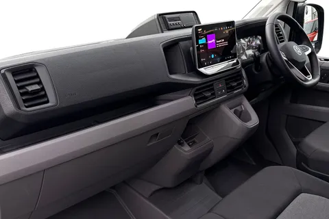 BK75TJX Volkswagen Crafter 2.0 TDI 163PS HDE Commerce Plus Low Roof Van Auto + Towpack Thumbnail #15
