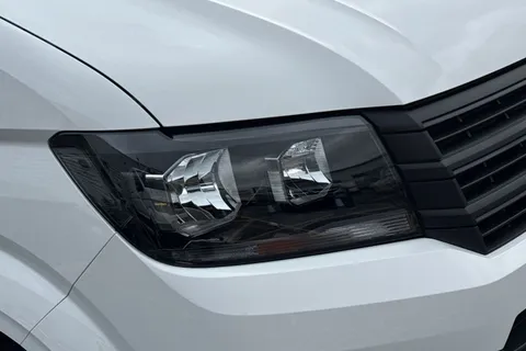 BK75TJX Volkswagen Crafter 2.0 TDI 163PS HDE Commerce Plus Low Roof Van Auto + Towpack Thumbnail #28