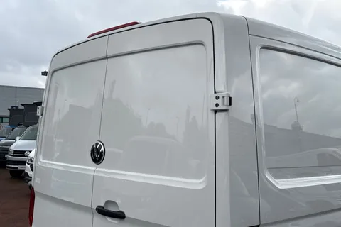 BK75TJX Volkswagen Crafter 2.0 TDI 163PS HDE Commerce Plus Low Roof Van Auto + Towpack Thumbnail #32