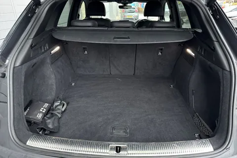 FD20RKV Audi Q5 2.0 TDI 40 Black Edition S Tronic quattro Euro 6 (s/s) 5dr Thumbnail #8