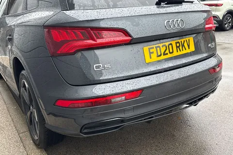 FD20RKV Audi Q5 2.0 TDI 40 Black Edition S Tronic quattro Euro 6 (s/s) 5dr Thumbnail #9