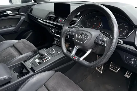 FD20RKV Audi Q5 2.0 TDI 40 Black Edition S Tronic quattro Euro 6 (s/s) 5dr Thumbnail #15