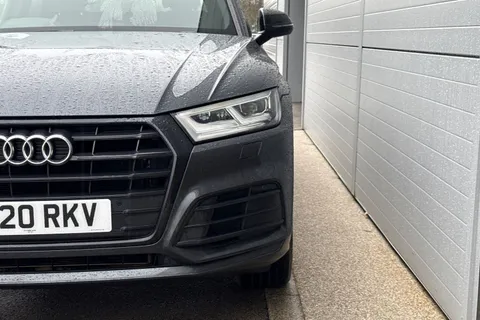 FD20RKV Audi Q5 2.0 TDI 40 Black Edition S Tronic quattro Euro 6 (s/s) 5dr Thumbnail #27