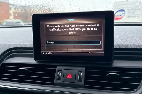 FD20RKV Audi Q5 2.0 TDI 40 Black Edition S Tronic quattro Euro 6 (s/s) 5dr Thumbnail #47